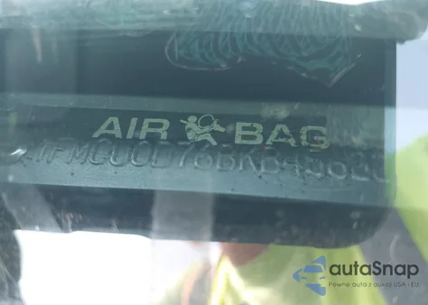 2011 Ford Escape Xlt from USA, damaged, VIN 1FMCU0D76BKB45622